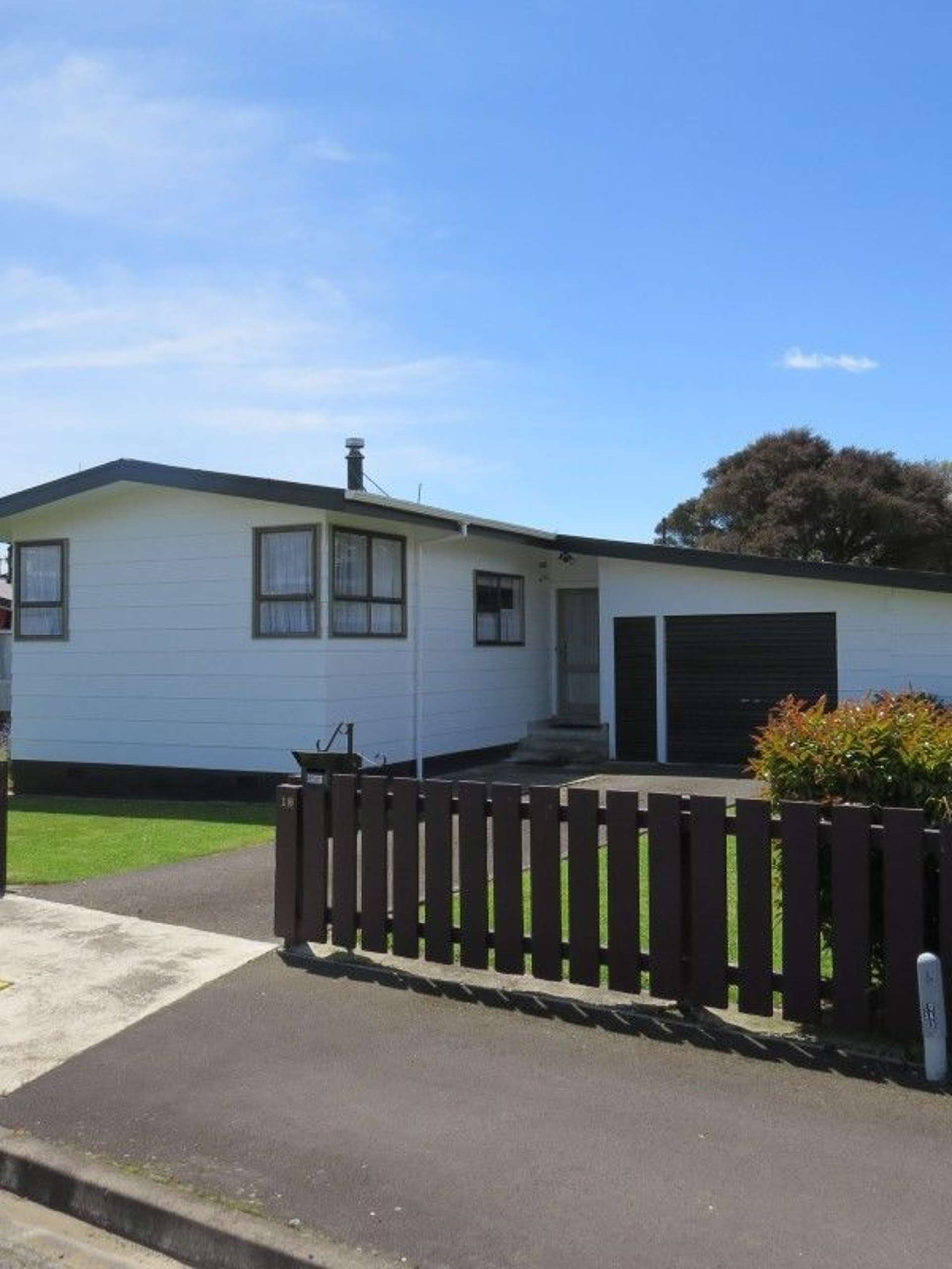 19 George Street Pahiatua_0