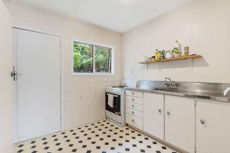 2 Konini Road Titirangi_7