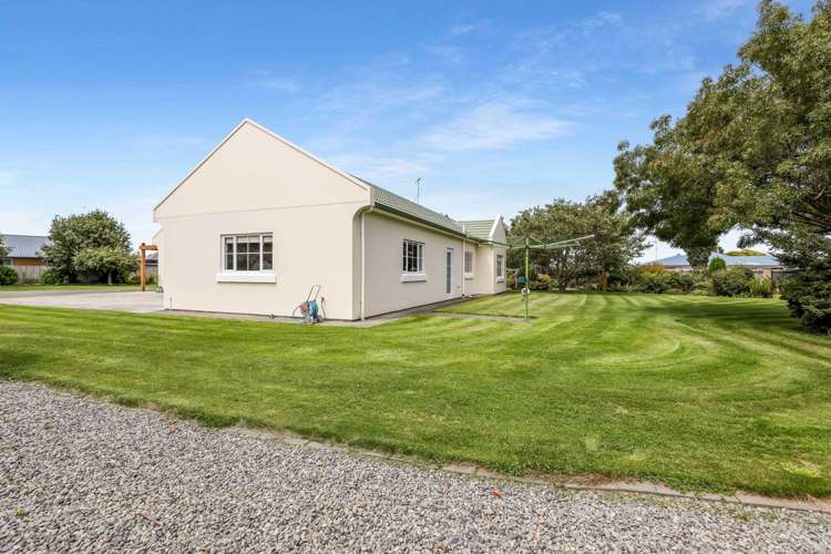 1 Farm Road Allenton_32