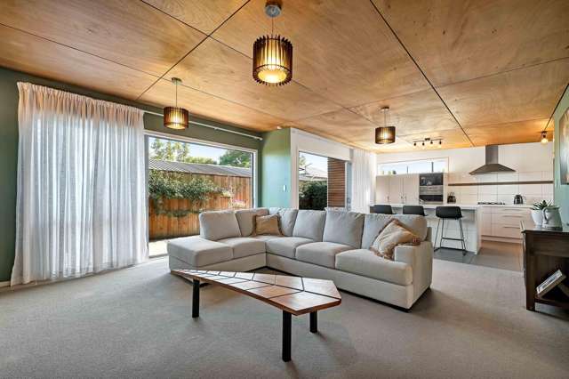 Chic, central, lock and leave