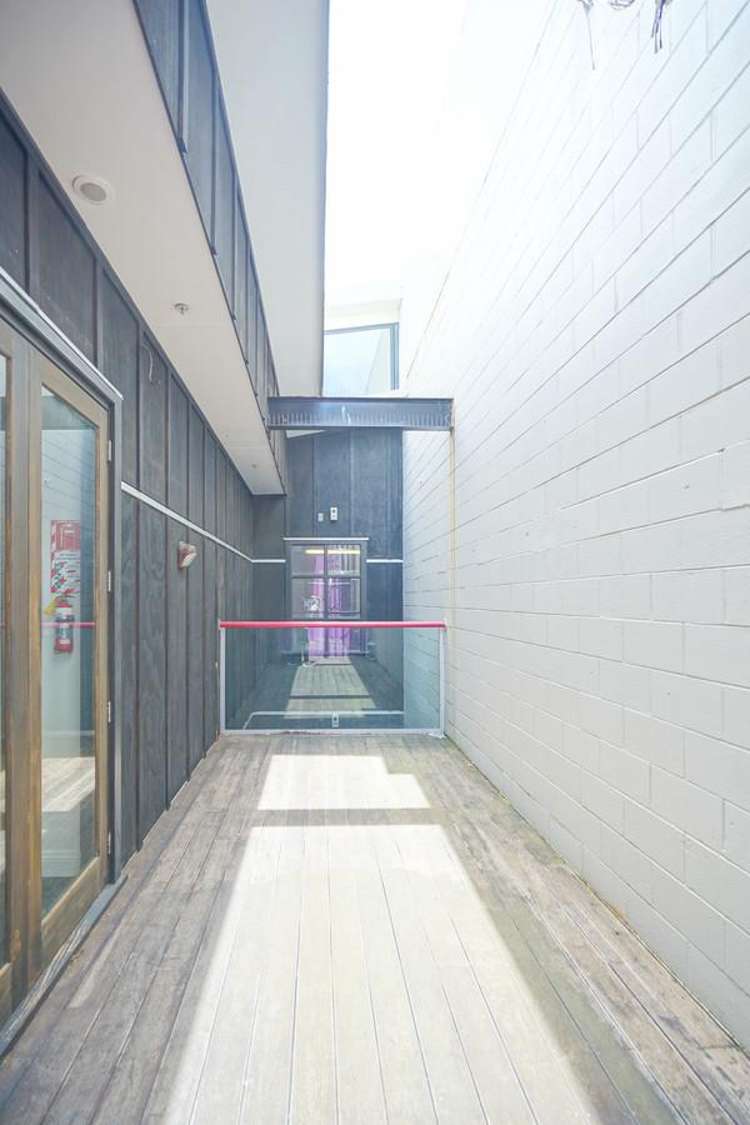 Whole Building/8 Cambridge Terrace Te Aro_9