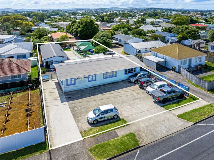 65 Helvetia Road Pukekohe_3