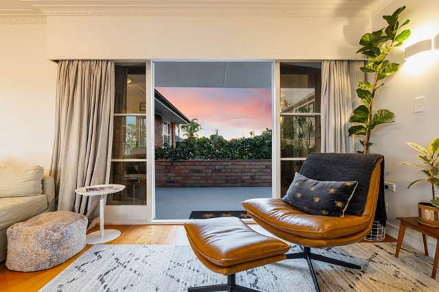 56 Lake Road Narrow Neck_4