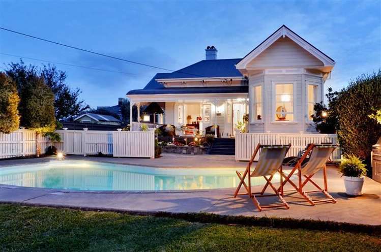 17 Calliope Road Devonport_16