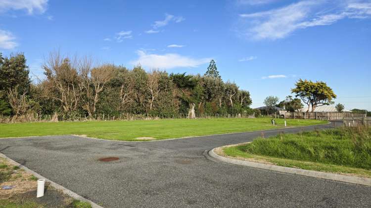 8 Gillies Lane Opunake_9