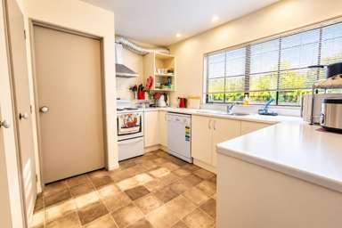 7/8 Bayswater Place_2