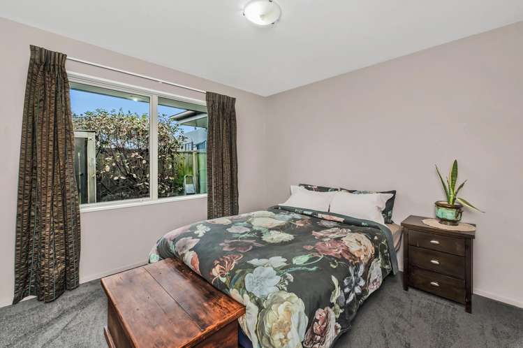 244 Southfield Drive Lincoln_16