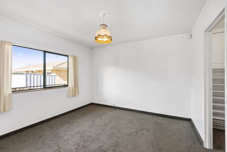 2/4 Parker Avenue New Lynn_13