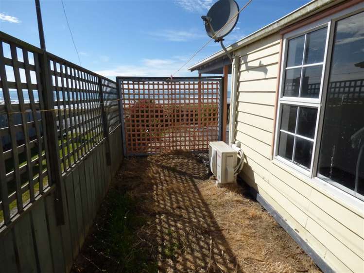 56 Esplanade Kaka Point_9