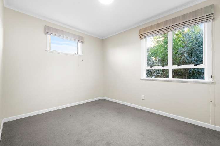 44 Glengarry Road Glen Eden_10
