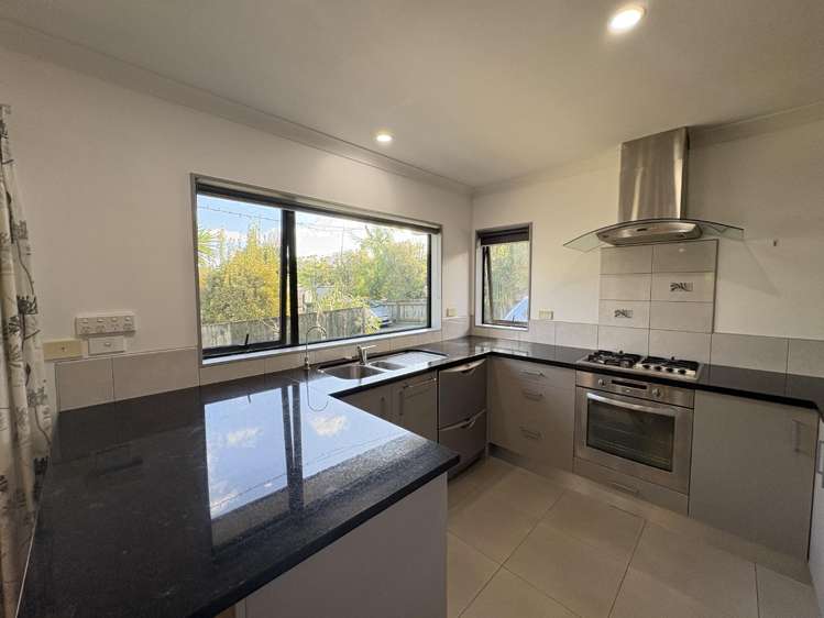 C/11 James Laurie Street Henderson_4