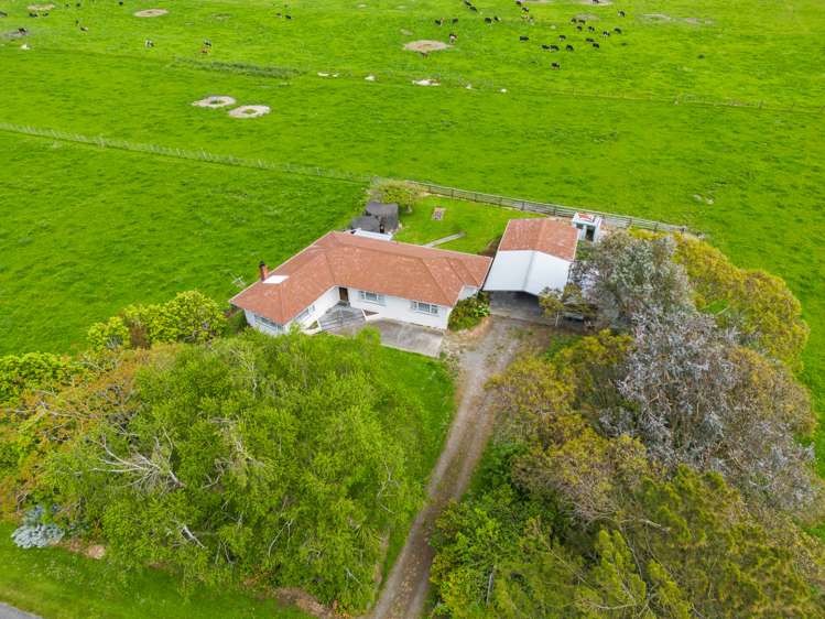 517 Gillespies Line Kairanga_7