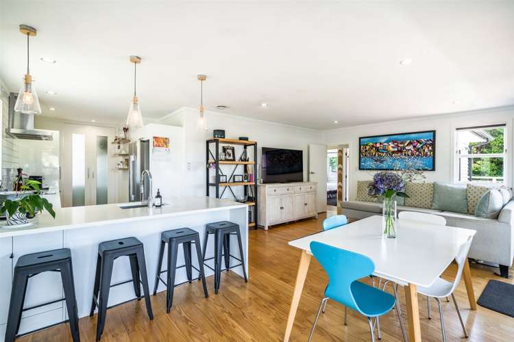 8 Castleton Street Birkdale_10