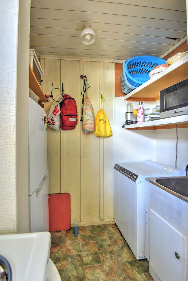 2 Churchill Avenue Gore_18