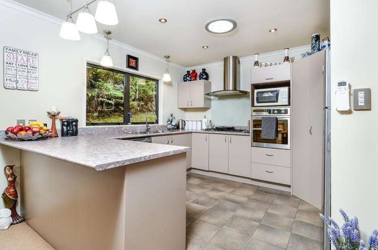 125 Stoney Creek Drive Waitakere_9