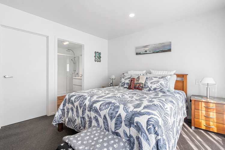 22 Sando Way One Tree Point_11