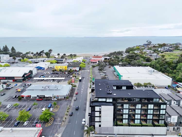 R1/30-32 Anzac Road Browns Bay_6