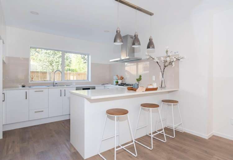 27 Sunshine Boulevard 1793_5