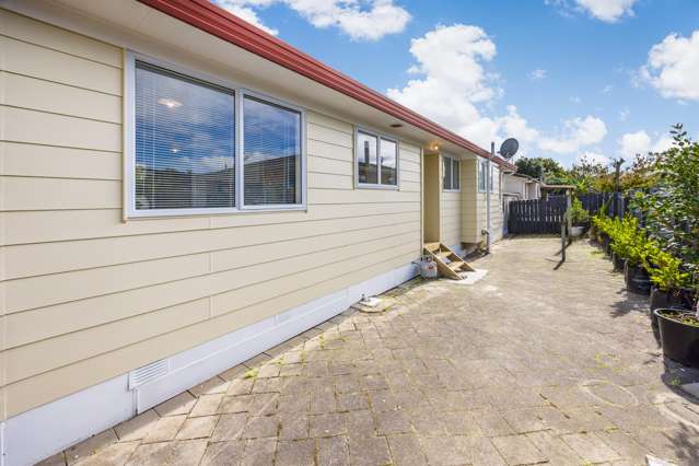 1/17 Etherton Drive Manurewa_2