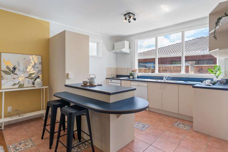 9 Bracken Street Petone_8