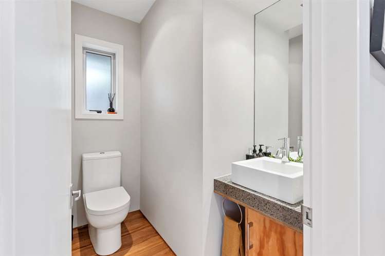 36 Millhill Lane Huntsbury_18