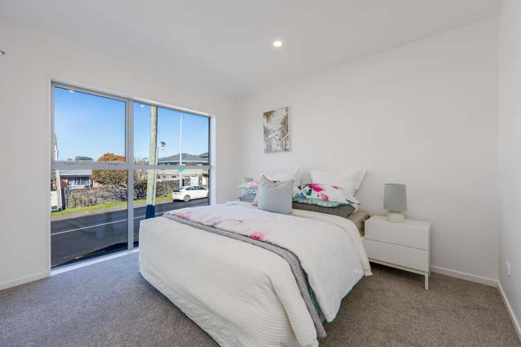 7 Sunrise Avenue Murrays Bay_28