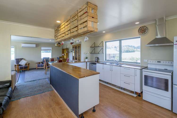 75 Strathnaver Drive Waikawa Beach_5