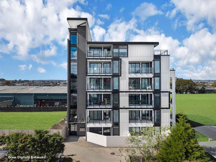 102/12 Barrack Road Mt Wellington_11