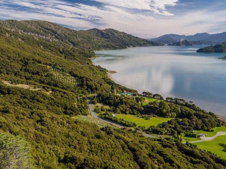 4214 Kenepuru Road Kenepuru Sound_5