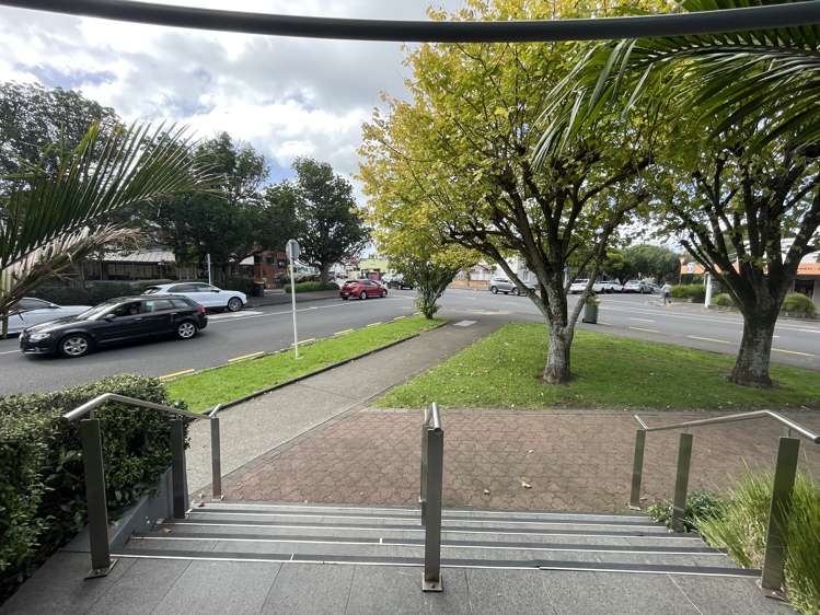 1 Broadway Newmarket_11