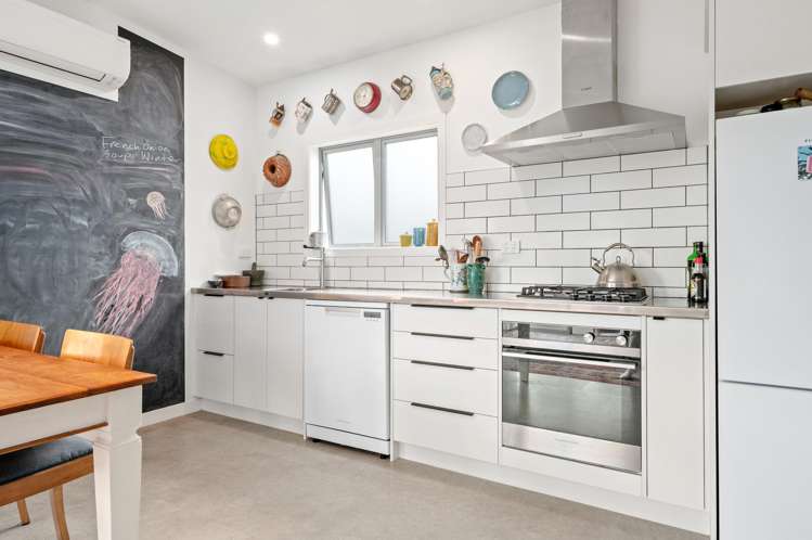 9 Frances Street Hamilton East_21