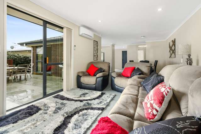 4 Four Oaks Place Pukekohe_1