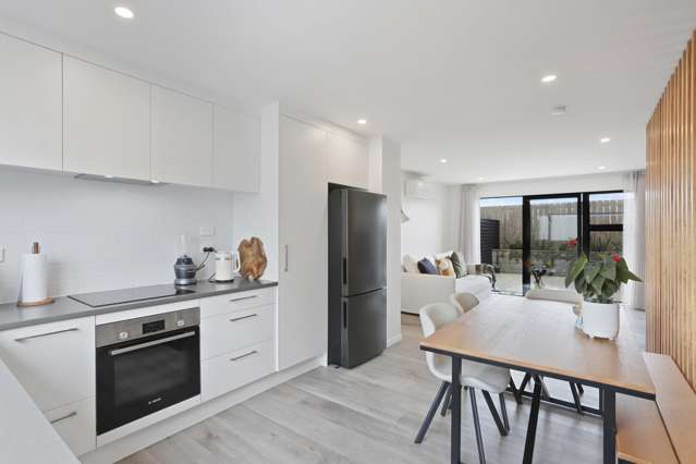 37 Ara Mara Hua Henderson_2