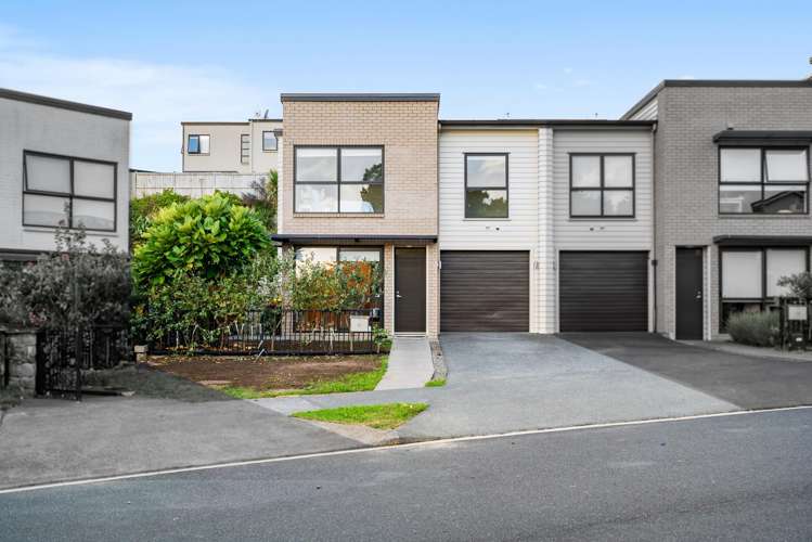 55 Matairangi Avenue Totara Heights_16