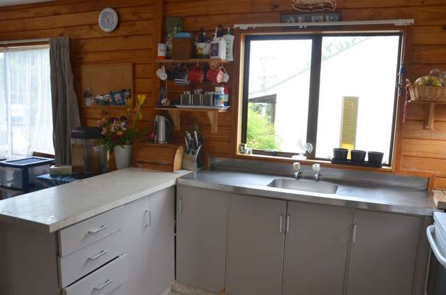 39 Poland Street Waikino_2