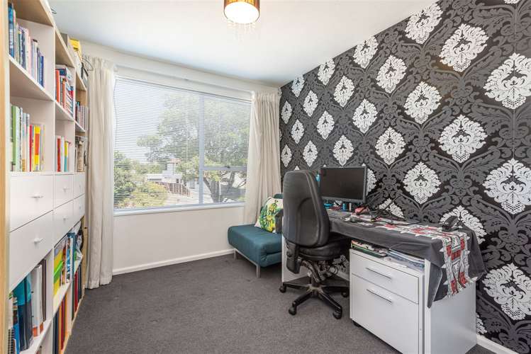 9 Woodstock Place Russley_16