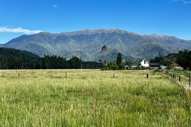 HISTORIC HOMESTEAD - MOKIHINUI MAGIC