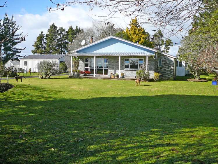 168 Cross Road Lepperton_15