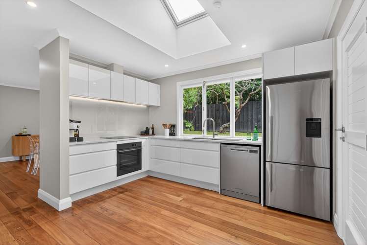 50 Cheviot Road Eastbourne_13