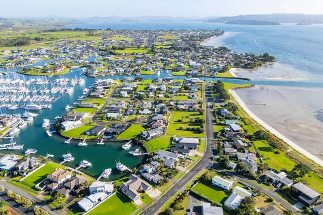 123 Marsden Bay Drive One Tree Point_3