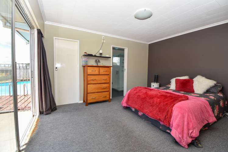 485 High Street South Carterton_10