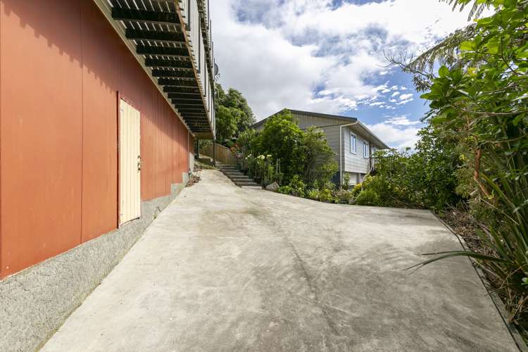 46 Winston Street Crofton Downs_17