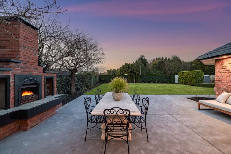 32 Hussey Road Harewood_19