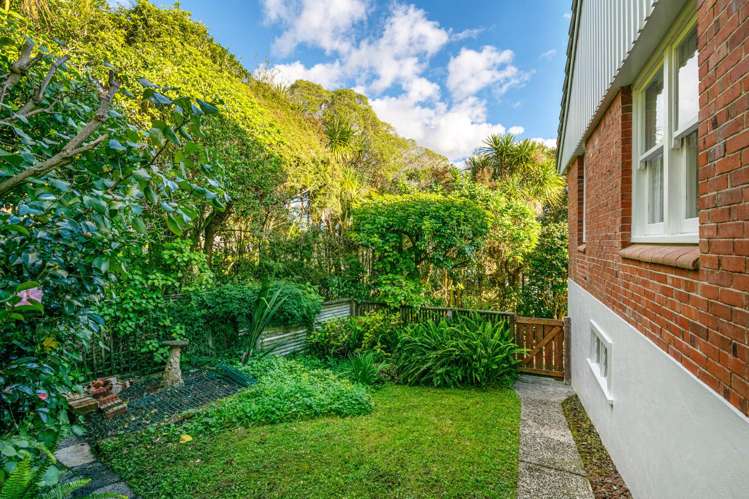 9 Porter Crescent Helensville_17