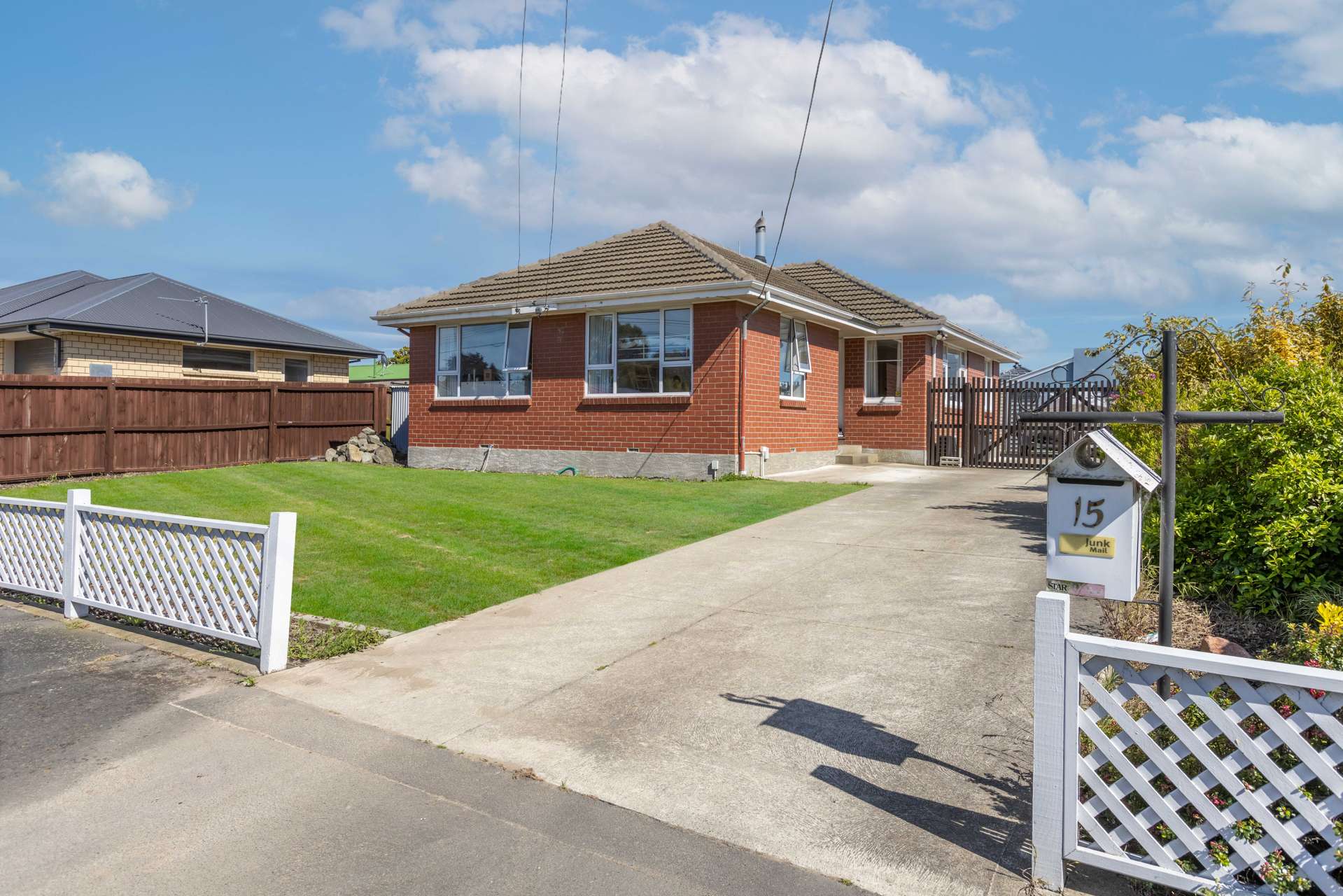 15 Sandown Crescent Aranui_0