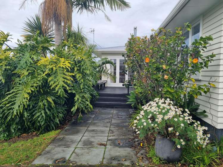10 Bristol Avenue Brookfield_29