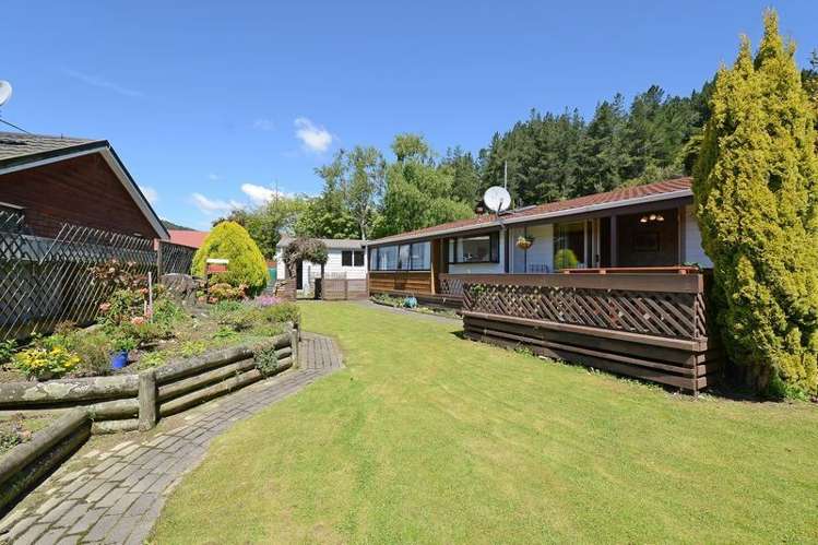 1 Dunleith Grove Silverstream_18