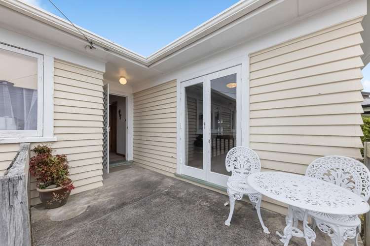 5 Valron Road Te Atatu South_19