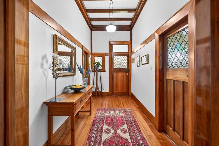 503 King Street South Hastings_18