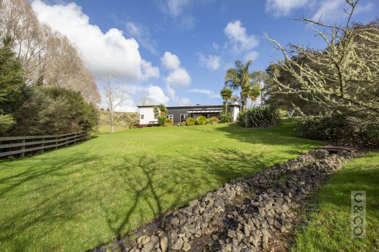 8 Pineview Lane Helensville_22